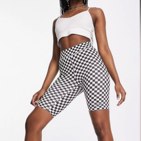 VANS NEW High-Rise Checkered Legging Shorts - Picture 2 of 12